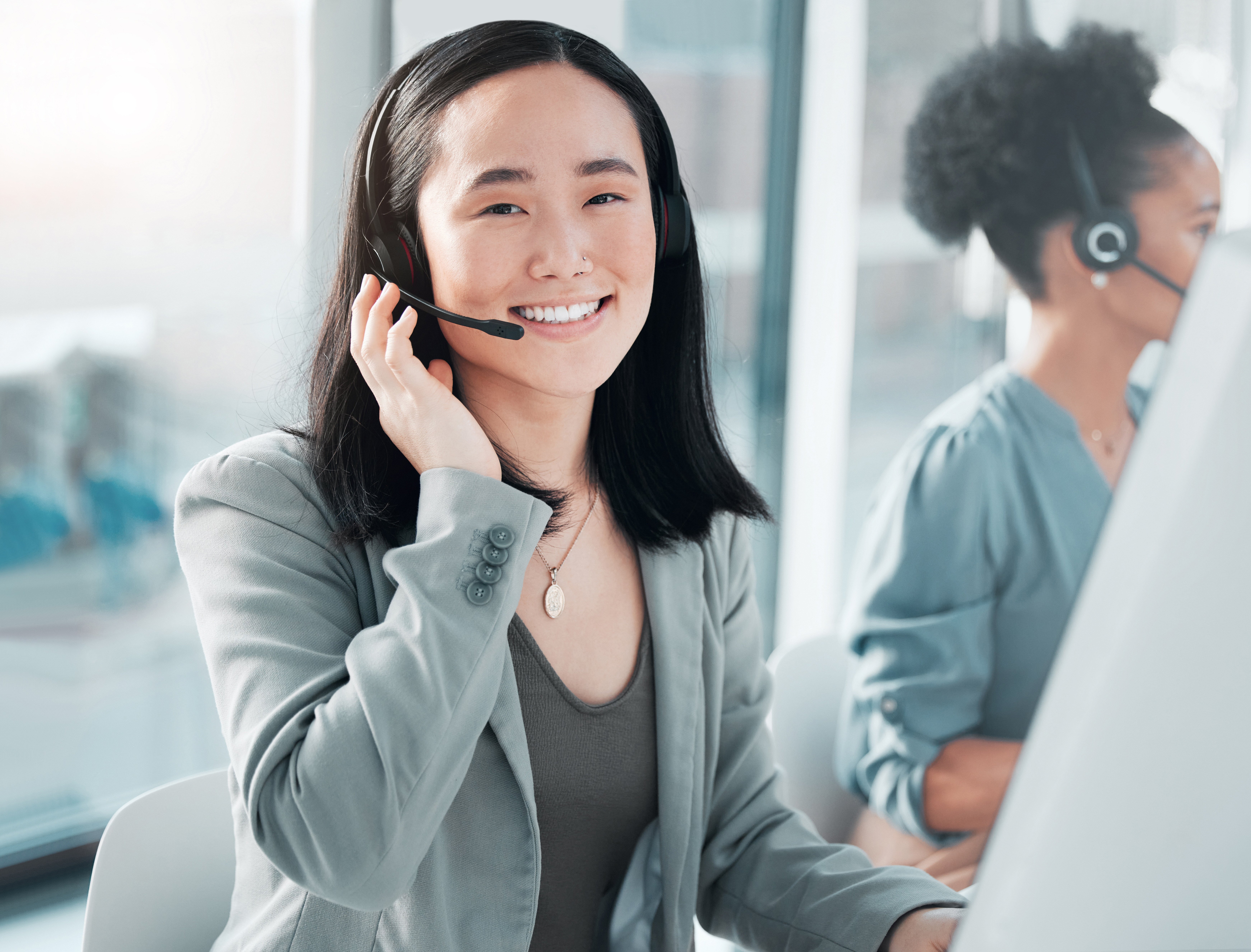 Why-Individuals-Choose-to-Work-in-Philippine-Call-Center-02