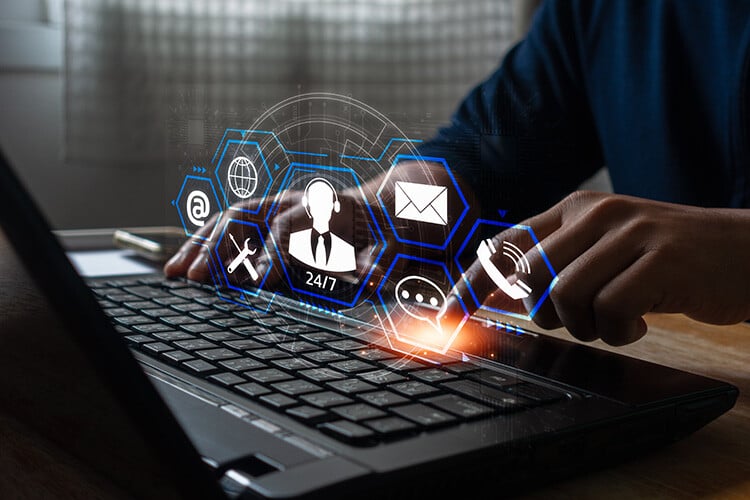 Call center agent using AI to help customer
